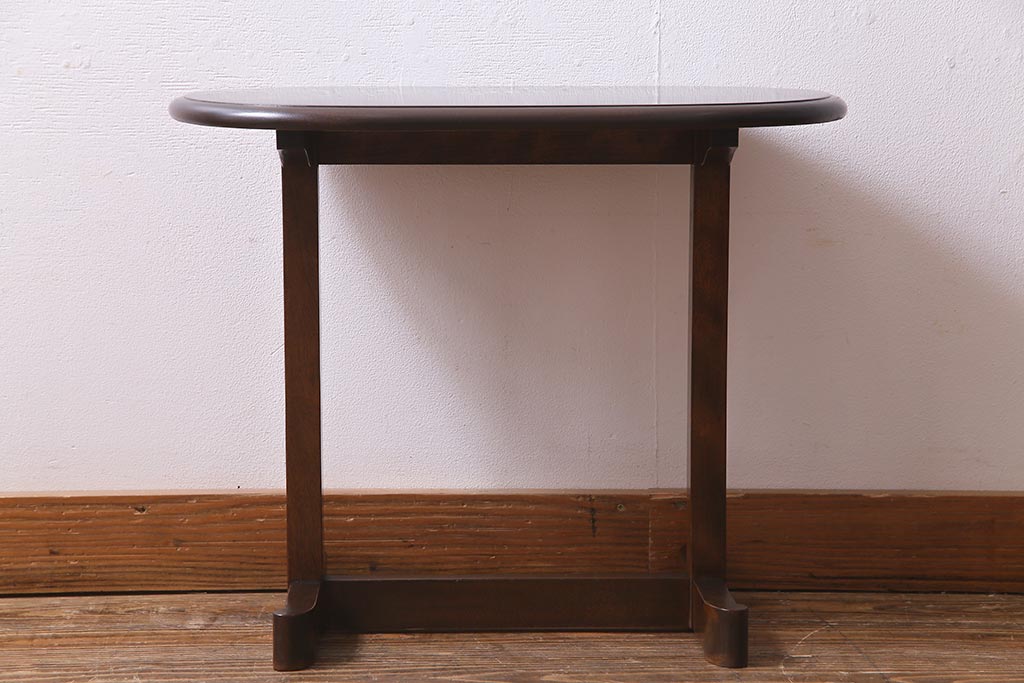 ビンテージ家具　民芸家具　木製　オーバル型のシンプルなサイドテーブル(花台)(R-037563)