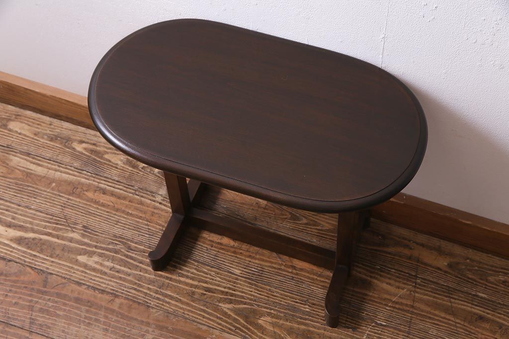 ビンテージ家具　民芸家具　木製　オーバル型のシンプルなサイドテーブル(花台)(R-037563)