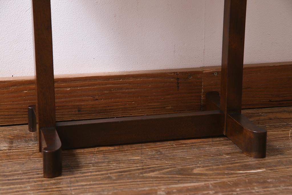 ビンテージ家具　民芸家具　木製　オーバル型のシンプルなサイドテーブル(花台)(R-037563)