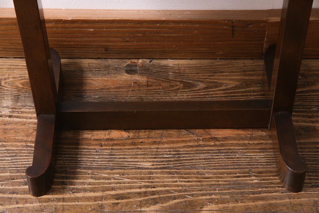 ビンテージ家具　民芸家具　木製　オーバル型のシンプルなサイドテーブル(花台)(R-037563)