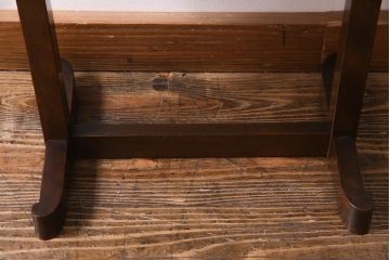 ビンテージ家具　民芸家具　木製　オーバル型のシンプルなサイドテーブル(花台)(R-037563)