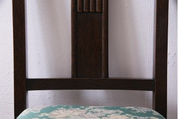 アンティーク家具　イギリスアンティーク　オーク材　バルボスレッグが目を引くクラシカルなダイニングチェア(椅子)(R-037567)