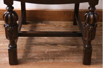アンティーク家具　イギリスアンティーク　オーク材　バルボスレッグが目を引くクラシカルなダイニングチェア(椅子)(R-037567)