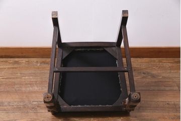 アンティーク家具　イギリスアンティーク　オーク材　バルボスレッグが目を引くクラシカルなダイニングチェア(椅子)(R-037567)