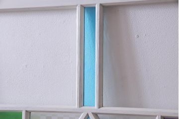 アンティーク建具　ペイント　色ガラス・当店オリジナルガラス　爽やかなカラーのガラス戸1枚(引き戸)(R-037569)