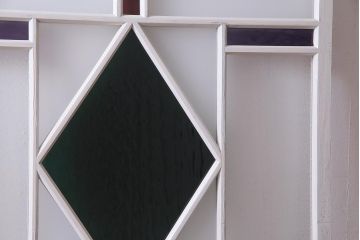 アンティーク建具　ペイント　色ガラス・すりガラス・当店オリジナルガラス　レトロな雰囲気漂うガラス戸1枚(引き戸)(R-037570)