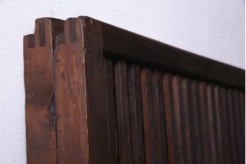 アンティーク建具　ダイヤガラス　裏障子枠付き　和モダンな雰囲気漂う格子戸2枚セット(ガラス帯戸、引き戸、建具)(R-037572)