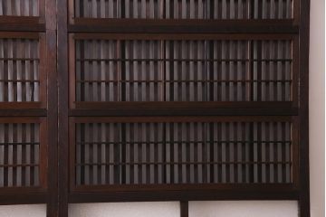 アンティーク建具　ダイヤガラス　裏障子枠付き　和モダンな雰囲気漂う格子戸2枚セット(ガラス帯戸、引き戸、建具)(R-037572)