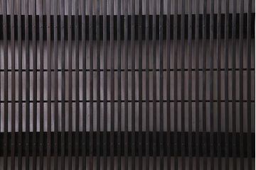 アンティーク建具　和製アンティーク　裏障子枠付き　深みのある色合いが魅力的な格子戸(建具、引き戸、帯戸)2枚セット(R-037573)