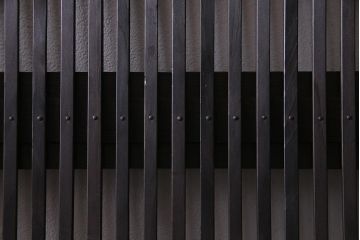 アンティーク建具　和製アンティーク　裏障子枠付き　深みのある色合いが魅力的な格子戸(建具、引き戸、帯戸)2枚セット(R-037573)