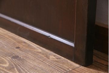 アンティーク建具　明治大正期　チェッカーガラス・モールガラス・色ガラス　ステンドグラスがお洒落な板戸1枚(建具、ガラス帯戸、引き戸)(R-037577)
