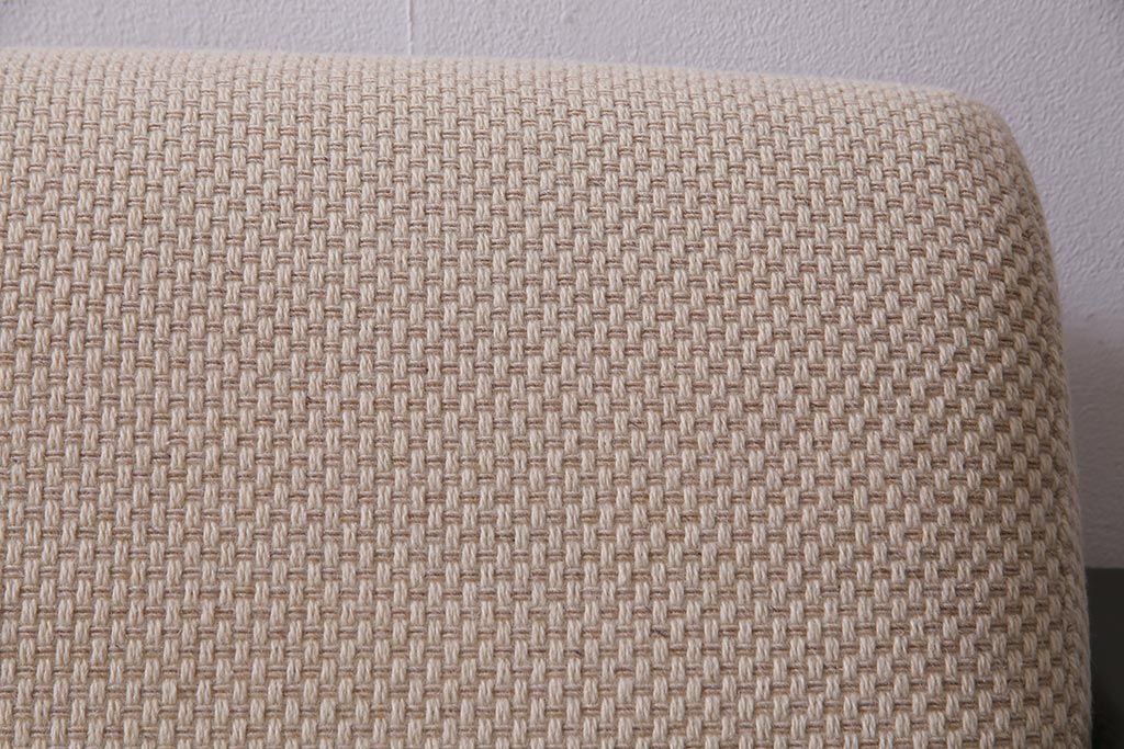 中古　北海道民芸家具　シックで上品な佇まいのトリプルソファ(3人掛けソファ、アームソファ)(R-037578)