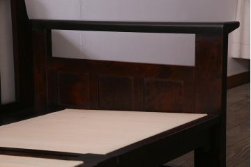 中古　北海道民芸家具　シックで上品な佇まいのトリプルソファ(3人掛けソファ、アームソファ)(R-037578)