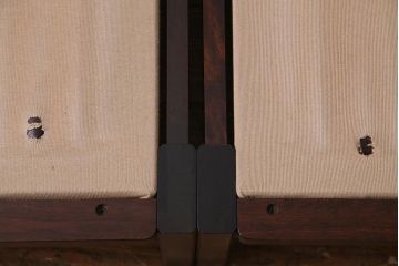 中古　北海道民芸家具　シックで上品な佇まいのトリプルソファ(3人掛けソファ、アームソファ)(R-037578)