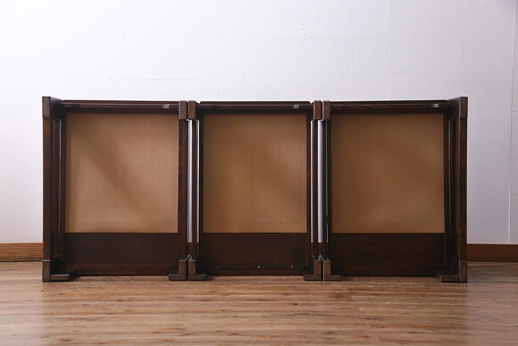 中古　北海道民芸家具　シックで上品な佇まいのトリプルソファ(3人掛けソファ、アームソファ)(R-037578)