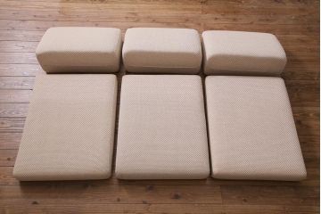中古　北海道民芸家具　シックで上品な佇まいのトリプルソファ(3人掛けソファ、アームソファ)(R-037578)