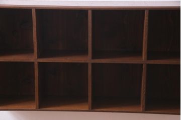 ラフジュ工房オリジナル　古材リメイク家具　2×4マス　収納とディスプレイが楽しめる壁掛けマス目棚(壁掛け収納棚、ウォールラック)(R-037580)