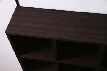 ラフジュ工房オリジナル　古材リメイク家具　2×4マス　収納とディスプレイが楽しめる壁掛けマス目棚(壁掛け収納棚、ウォールラック)(R-037581)