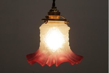 ビンテージ照明　フリルシェードがおしゃれなフランスヴィンテージのペンダントライト(天井照明)(R-037583)