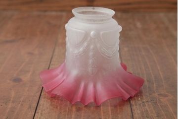 ビンテージ照明　フリルシェードがおしゃれなフランスヴィンテージのペンダントライト(天井照明)(R-037583)