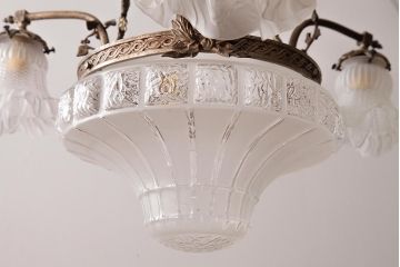 アンティーク照明　フランスアンティーク　青銅製　クラシカルで緻密なつくりのシャンデリア(4灯、天井照明、吊り下げ照明)(R-037587)