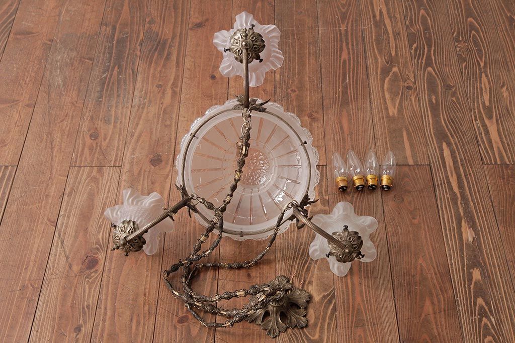 アンティーク照明　フランスアンティーク　青銅製　クラシカルで緻密なつくりのシャンデリア(4灯、天井照明、吊り下げ照明)(R-037587)