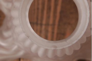 アンティーク照明　フランスアンティーク　青銅製　クラシカルで緻密なつくりのシャンデリア(4灯、天井照明、吊り下げ照明)(R-037587)