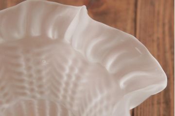 アンティーク照明　フランスアンティーク　青銅製　クラシカルで緻密なつくりのシャンデリア(4灯、天井照明、吊り下げ照明)(R-037587)