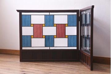 アンティーク建具　ラフジュ工房オリジナルステンドグラス　明治大正期　総ケヤキ材　色ガラス・結霜ガラス入り　レトロモダンなステンドグラスのリメイクパーテーション(衝立)(R-037593)