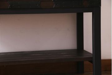 アンティーク家具　和製アンティーク　リメイク　総桐材　金具が見事な脚付き時代箪笥(チェスト、タンス、桐箪笥、桐たんす)(R-037595)