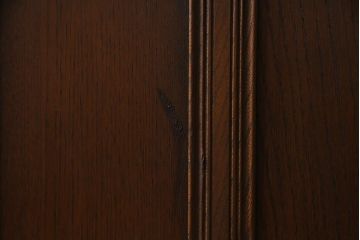ヴィンテージ家具　イギリスビンテージ　ERCOL(アーコール)　エレガントな佇まいのサイドボード(キャビネット、収納)(R-037597)