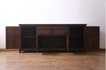 ヴィンテージ家具　イギリスビンテージ　ERCOL(アーコール)　エレガントな佇まいのサイドボード(キャビネット、収納)(R-037597)