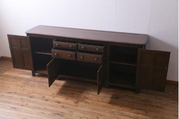 ヴィンテージ家具　イギリスビンテージ　ERCOL(アーコール)　エレガントな佇まいのサイドボード(キャビネット、収納)(R-037597)