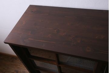 ラフジュ工房オリジナル　引き出し付き　両面引き戸　レトロモダンな戸棚(キャビネット、収納棚)(R-037598)