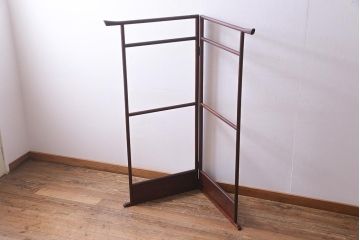 アンティーク雑貨　昭和中期　栗材　和空間に合うシンプルな衣桁(R-037600)