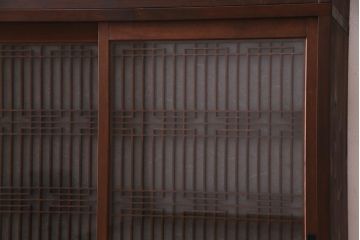 ラフジュ工房オリジナル　アンティーク古建具リメイク　和レトロな組子引き戸の重ねキャビネット(収納棚、戸棚、書院戸)(R-037601)