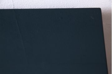 中古　国産工芸家具　漆塗り　中桐材　シックモダンな飾り棚(飾棚、収納棚)(R-037602)