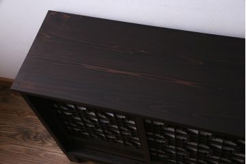 ラフジュ工房オリジナル　アンティーク古建具リメイク　蜀江　和モダンな脚付きサイドボード(書院戸、組子、キャビネット、テレビ台、テレビボード)(R-037604)