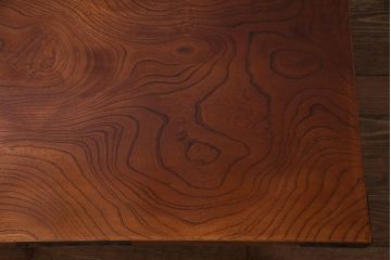 中古　伝統民芸家具　岩谷堂箪笥　ケヤキ材　和風のお部屋にぴったりな杢目が美しい座卓(R-037607)