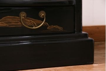 中古　山水図　和の空間を高める漆塗り風の茶棚(飾り棚)(R-037608)