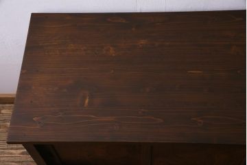 アンティーク家具　大正昭和初期　天板リメイク　カウンターとして使える便利な和風収納棚(リビングボード、戸棚)(R-037611)