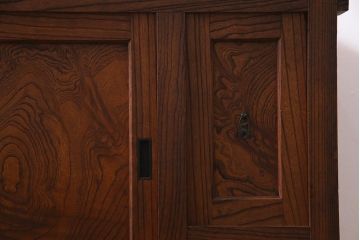 アンティーク家具　大正昭和初期　天板リメイク　カウンターとして使える便利な和風収納棚(リビングボード、戸棚)(R-037611)