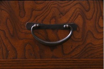 アンティーク家具　大正昭和初期　天板リメイク　カウンターとして使える便利な和風収納棚(リビングボード、戸棚)(R-037611)