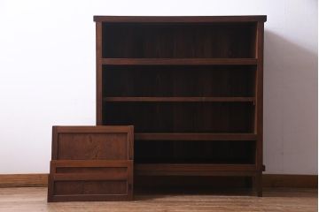 アンティーク家具　前面ケヤキ材　和製アンティークの木製脚付きキャビネット(戸棚、収納棚)(R-037612)