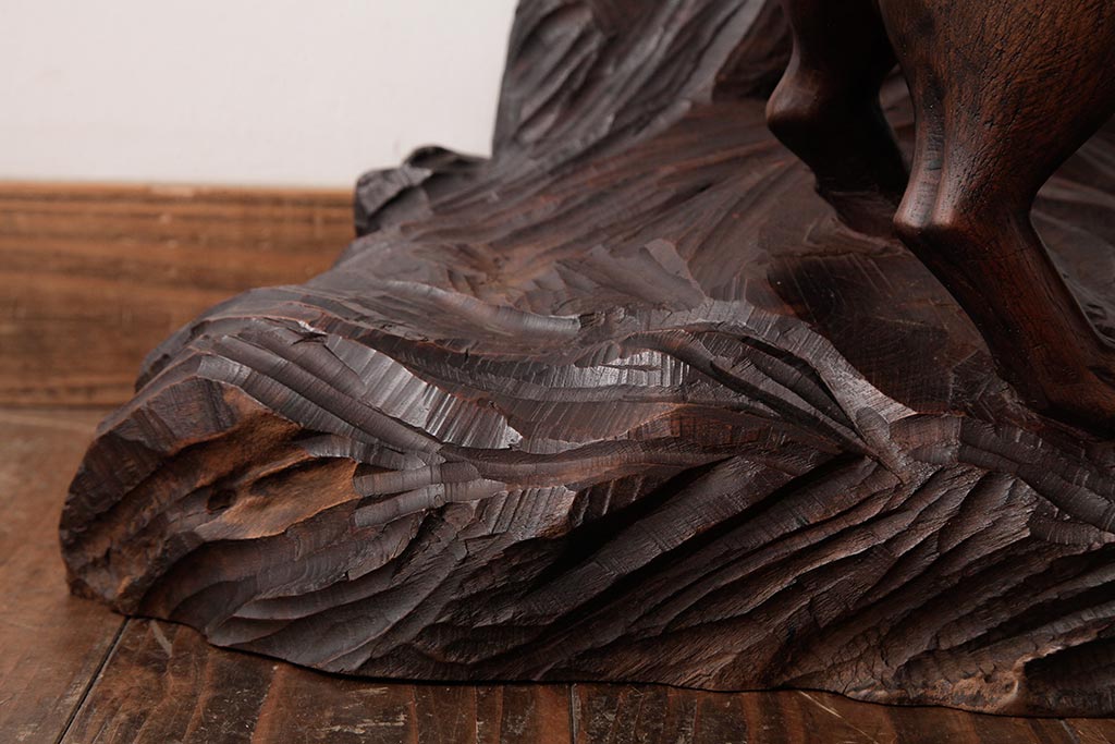 アンティーク雑貨　明治大正期　在銘　虎　木彫(作家物、置き物、ディスプレイ雑貨)(R-037615)