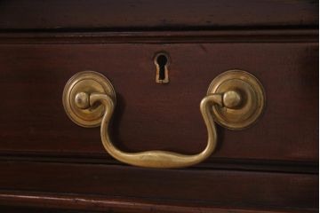 アンティーク家具　イギリスアンティーク　マホガニー材　レザートップ　組み立て式　高級感たっぷりのクラシカルな両袖デスク(机、在宅ワーク、在宅用プレジデントデスク)(R-037619)