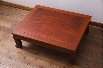 ビンテージ家具　総ケヤキ材　美しい杢目が楽しめる上品な座卓(ローテーブル)(R-037621)