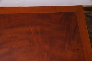 ビンテージ家具　総ケヤキ材　美しい杢目が楽しめる上品な座卓(ローテーブル)(R-037621)