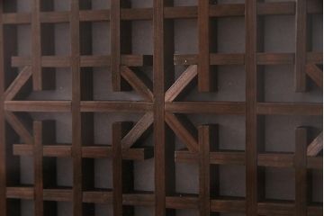 アンティーク照明　ラフジュ工房オリジナル　古建具リメイク　片面ガラス　組子の欄間を使った壁付け照明(ウォールランプ)(R-037623)
