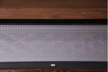 ラフジュ工房オリジナル　欄間リメイク　両面ガラス　横長　凝ったデザインの組子がおしゃれな壁付け照明(ウォールランプ)(R-037626)